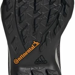 Adidas TERREX AX3 Chaussures de randonnée Femme, noir -Chaussures trekking Soldes adidas terrex ax3 hiking shoes women dgh solid grey core black purple tint 6