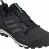 Adidas TERREX Skychaser 2 Gore-Tex Chaussures de randonnée Homme, bleu/noir -Chaussures trekking Soldes adidas terrex skychaser 2 gore tex hiking shoes men core black grey four dgh solid grey 1 2