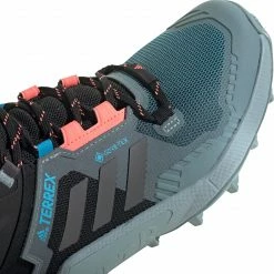 Adidas TERREX Swift R3 Mid GTX Chaussures de randonnée Femme, noir/bleu -Chaussures trekking Soldes adidas terrex swift r3 mid gtx hiking shoes women core black grey five acid red 6 1