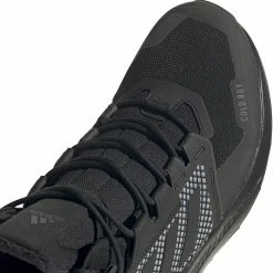 Adidas TERREX Trailmaker Mid COLD.RDY Chaussures de randonnée Homme, noir -Chaussures trekking Soldes adidas terrex trailmaker mid coldrdy hiking shoes men core black core black dgh solid grey 5